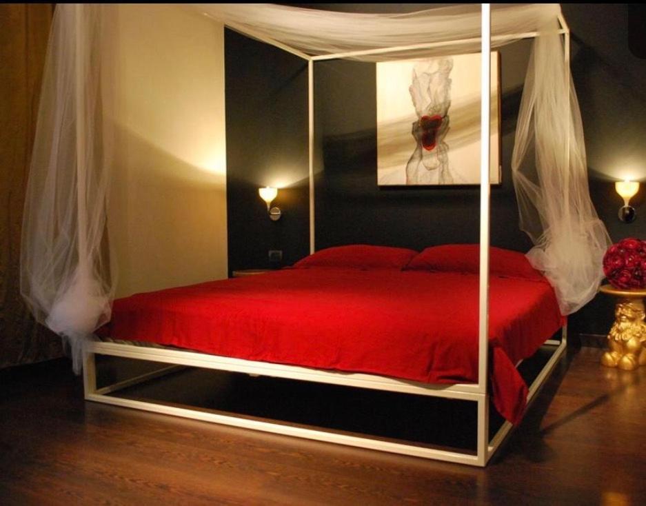 Eh13 Luxury Bed & Breakfast 2*